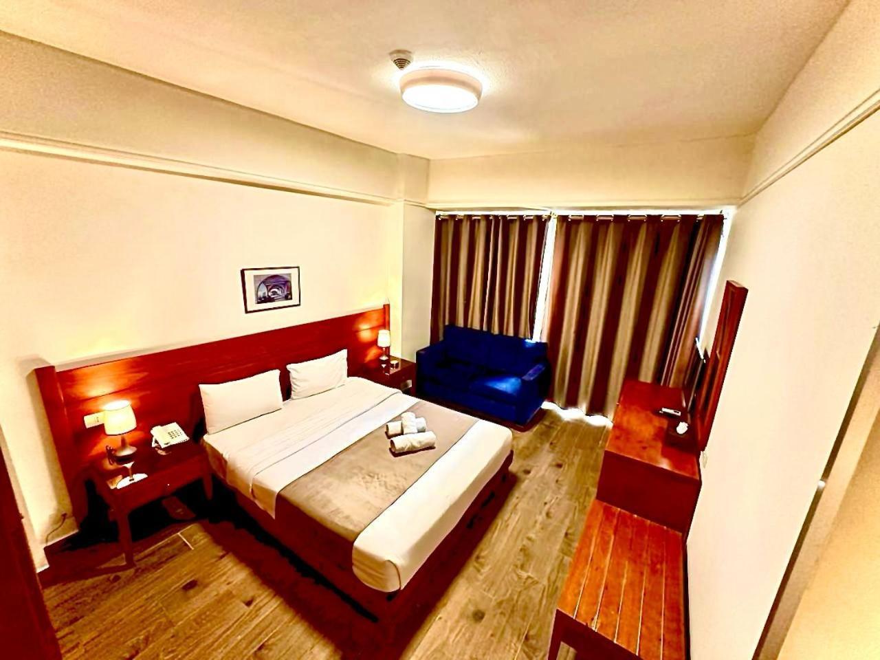 Caesar'S Park Hotel Beirut Exterior photo
