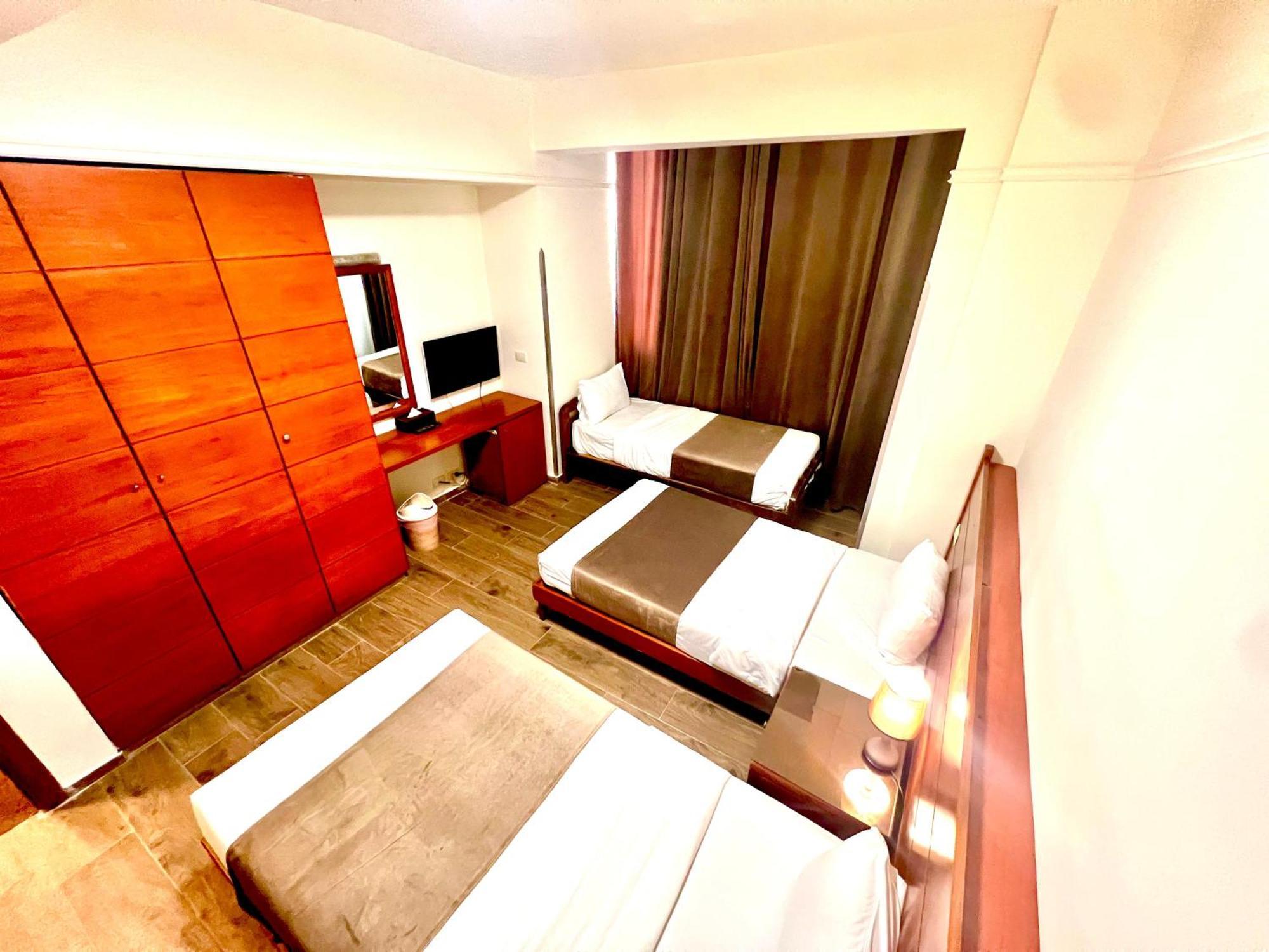 Caesar'S Park Hotel Beirut Exterior photo