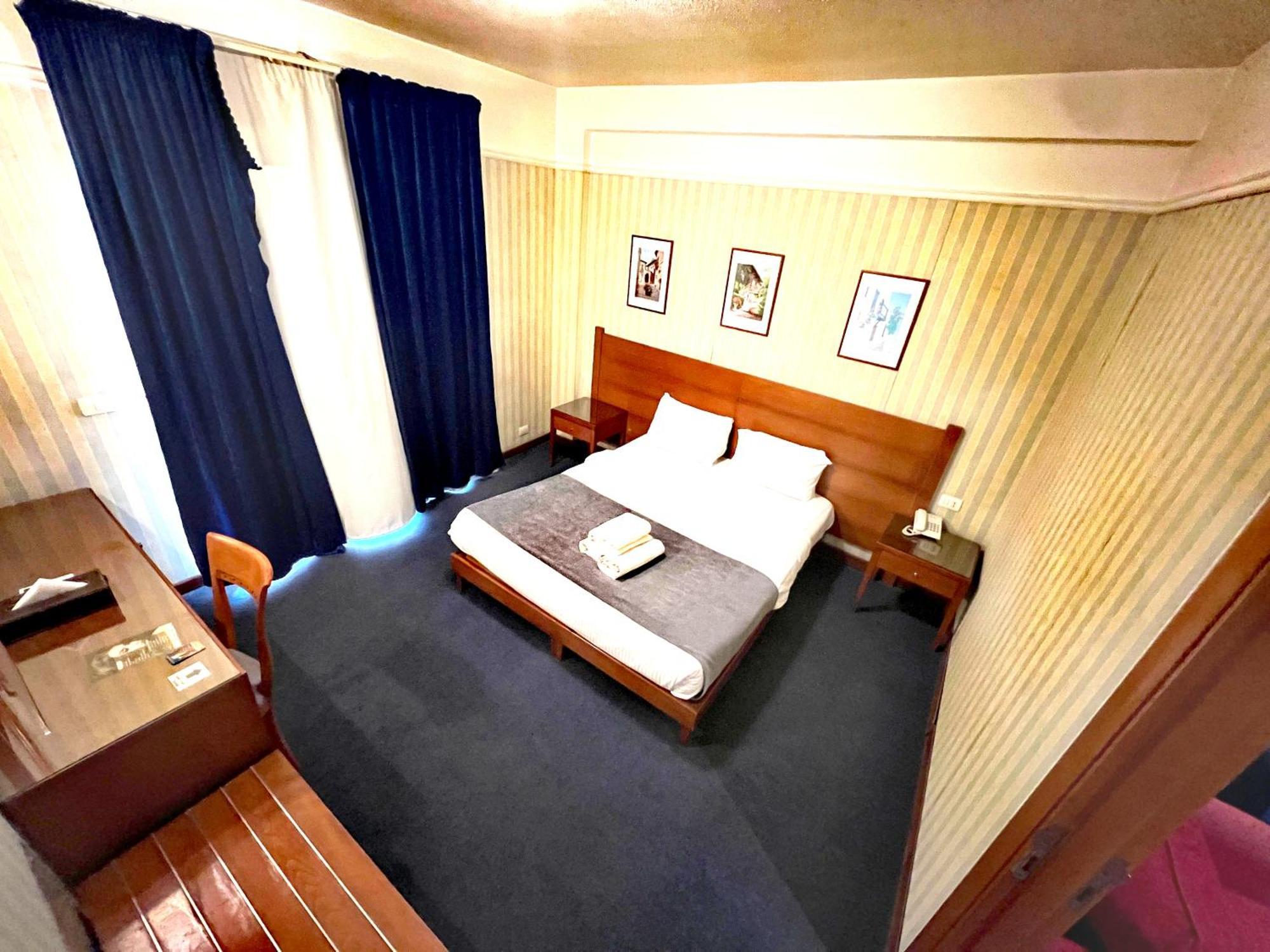 Caesar'S Park Hotel Beirut Exterior photo
