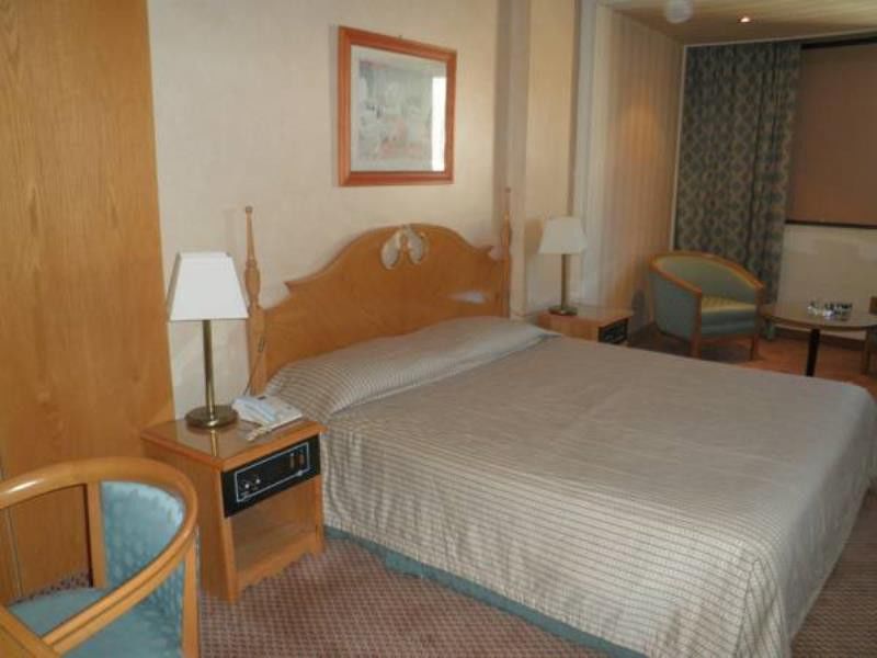 Caesar'S Park Hotel Beirut Exterior photo
